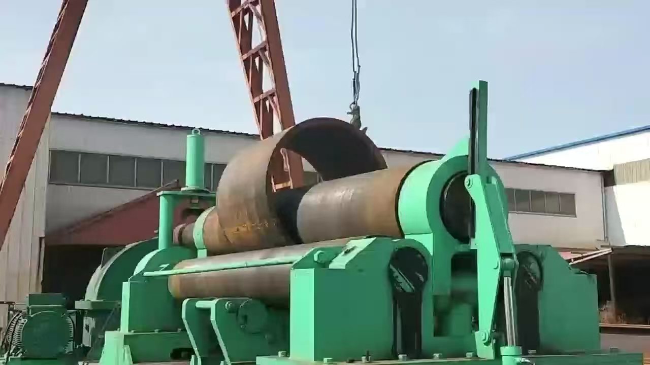 Sütunlar olarak spiral kaynaklı boru ile kıvrılmış çelik plaka borusu arasındaki fark nedir?